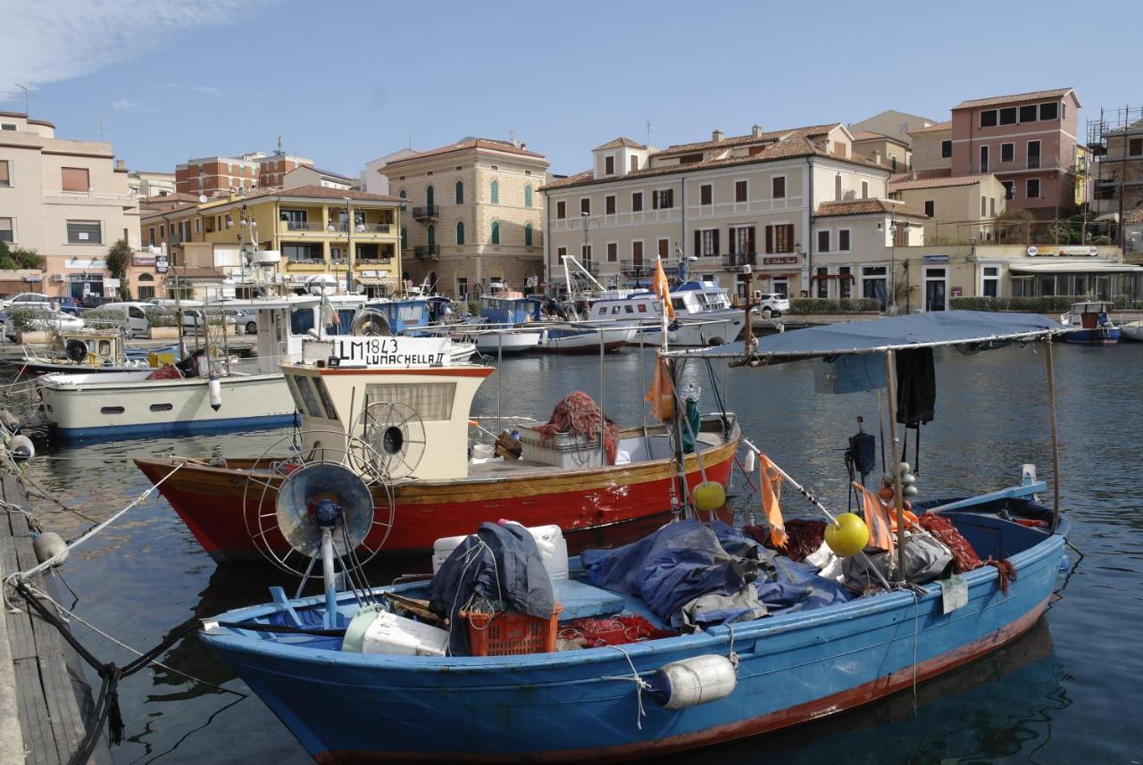 A Punta Tegge Il Mare La Spiaggia Il Tramonto La Maddalena  Exterior foto